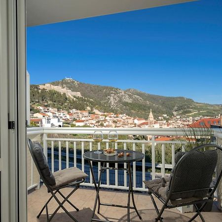 Novak Guesthouse - Zf Hvar Đảo Hvar Ngoại thất bức ảnh