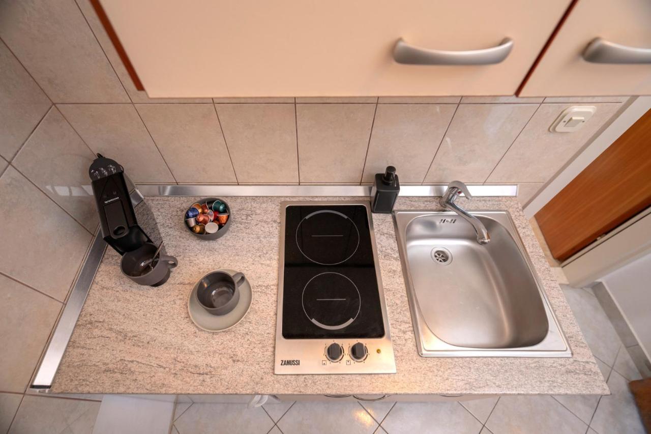 Novak Guesthouse - Zf Hvar Đảo Hvar Ngoại thất bức ảnh
