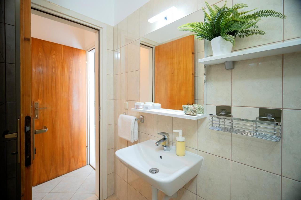 Novak Guesthouse - Zf Hvar Đảo Hvar Ngoại thất bức ảnh