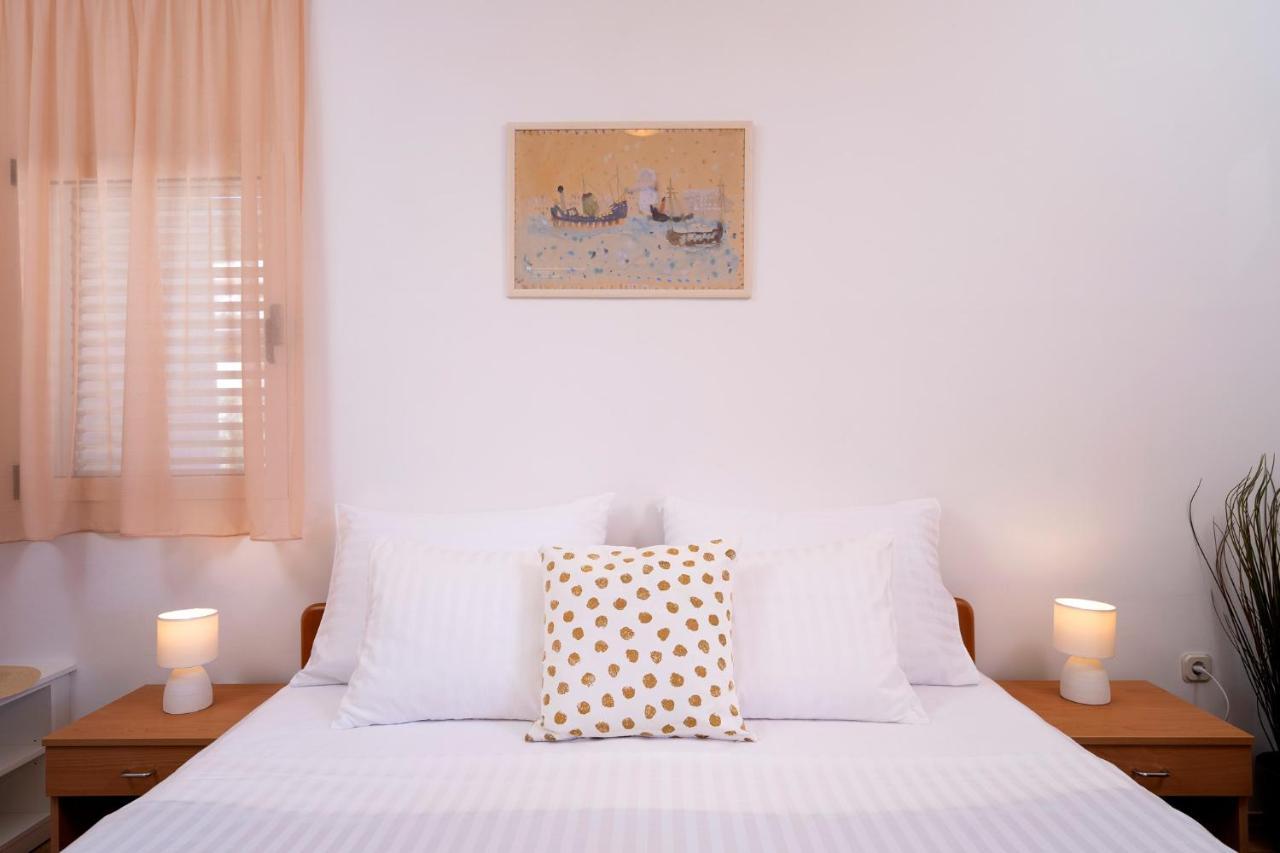 Novak Guesthouse - Zf Hvar Đảo Hvar Ngoại thất bức ảnh