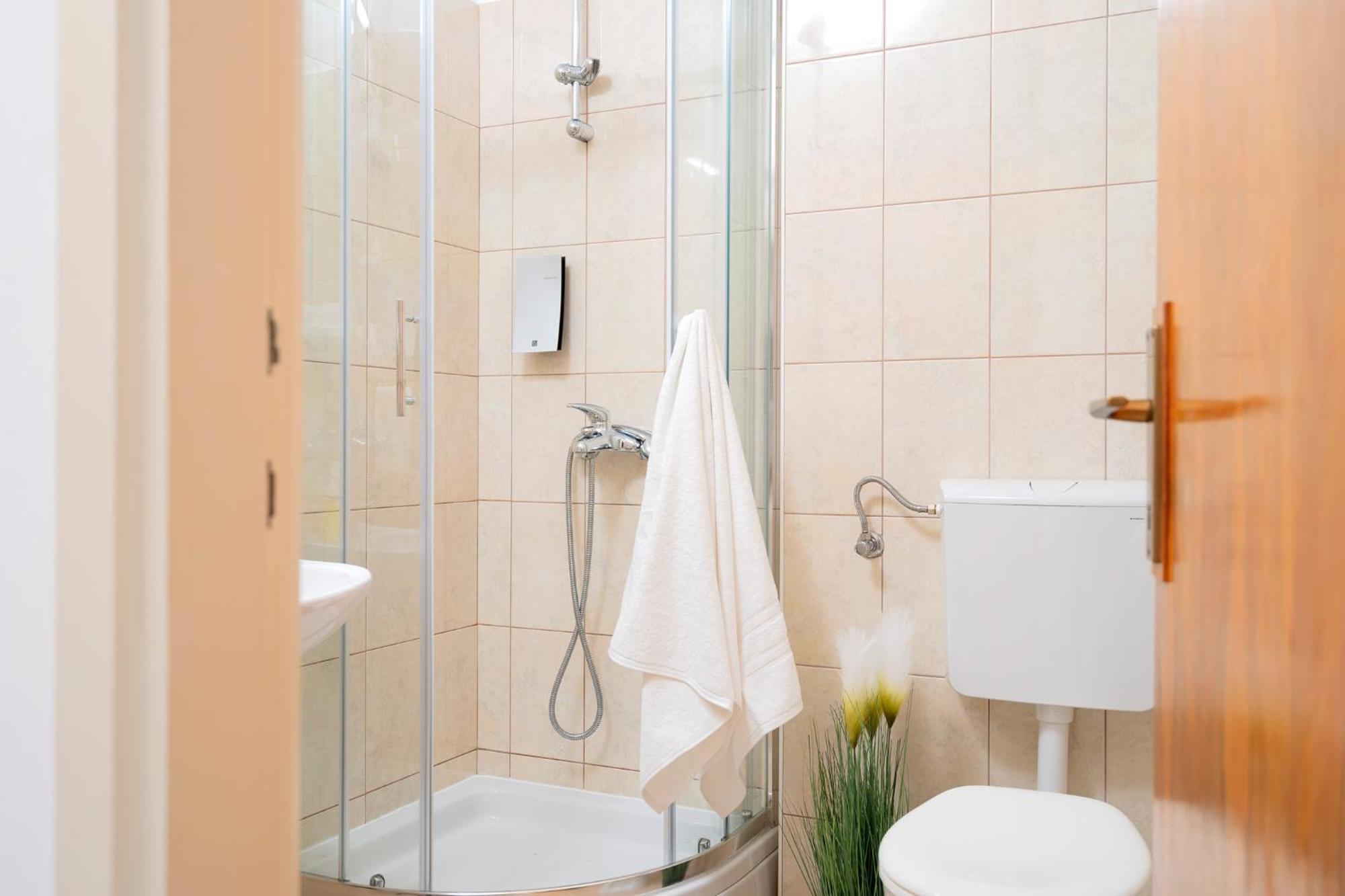 Novak Guesthouse - Zf Hvar Đảo Hvar Ngoại thất bức ảnh